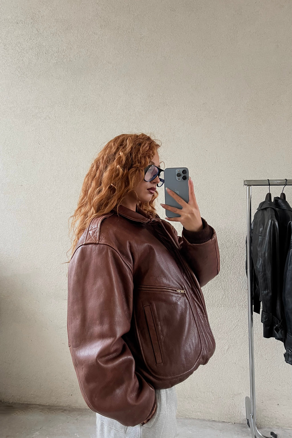 CUIR MARRON V4