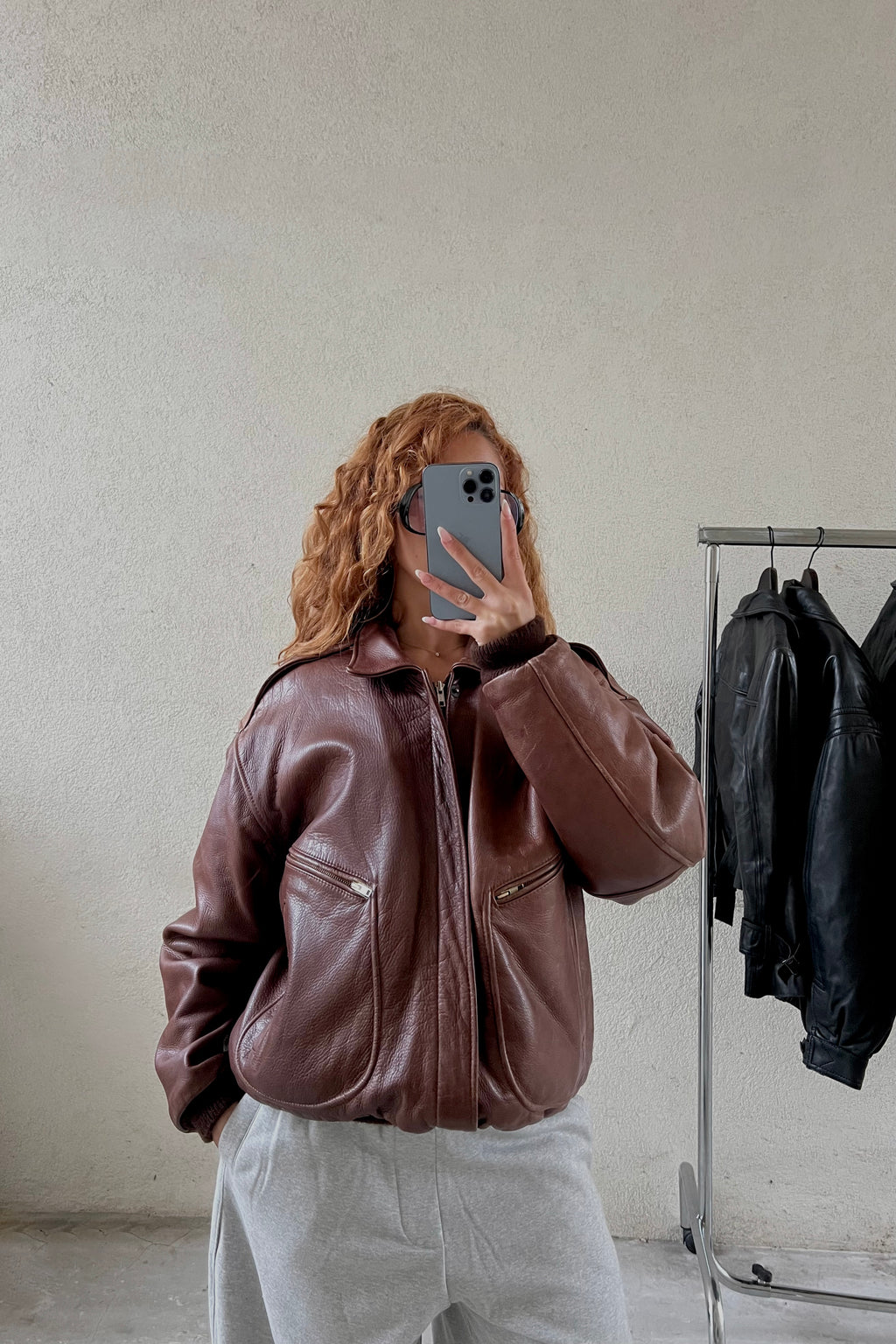 CUIR MARRON V4